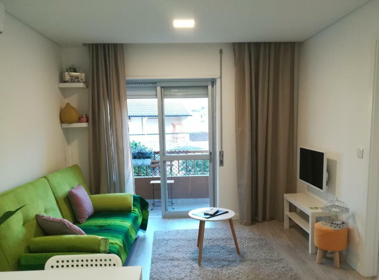 Iris Apartment ปอมบาล ภายนอก รูปภาพ